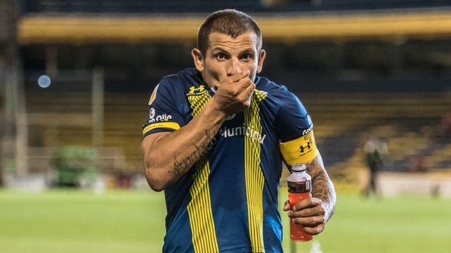 La AFA intimó a Vecchio por sus cuestionamientos a Merlos