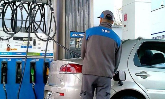 El incremento aplicado por YPF a sus combustibles es del 2