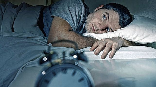Sueño reparador: dormir poco engorda. Qué hábitos incorporar antes de acostarse para que llegue el sueño