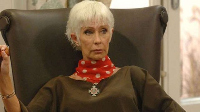 Preocupa el estado de salud de María Valenzuela