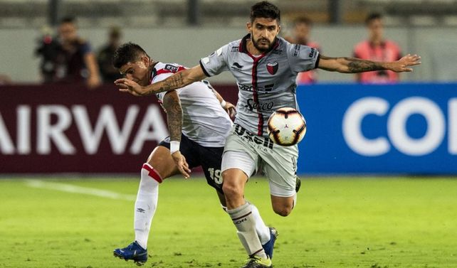 Colón podría desprenderse de un mediocampista