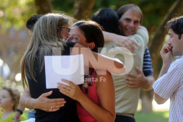 La pequeña María Julia volvió a los brazos de la familia Serra