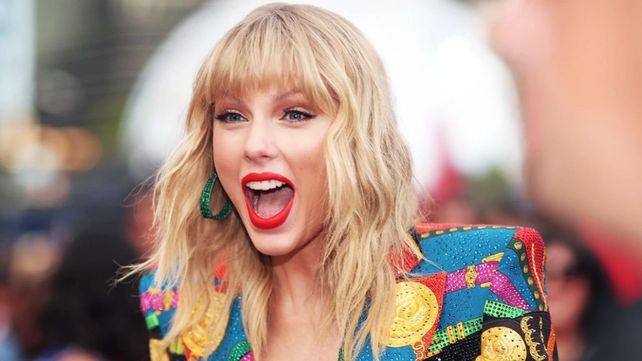 Taylor Swift logró comprar los derechos de sus primeros álbumes. Y celebra.