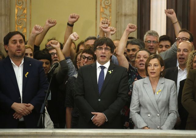 Puigdemont: Se vienen horas en las que tendremos que mantener el pulso