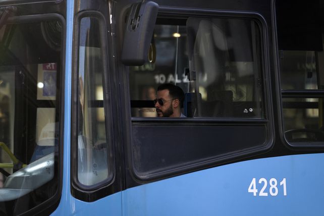 Los vehículos cero kilómetro implicarán una disminución en los costos de mantenimiento y una reducción del impacto ambiental.