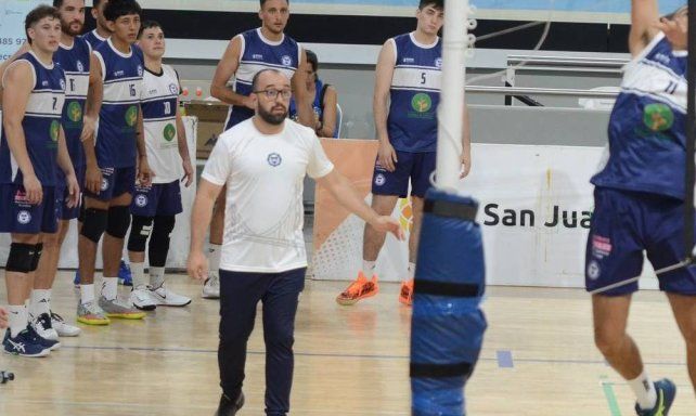 Pablo Laurencena es el director técnico de Gimnasia y Esgrima de Santa Fe.