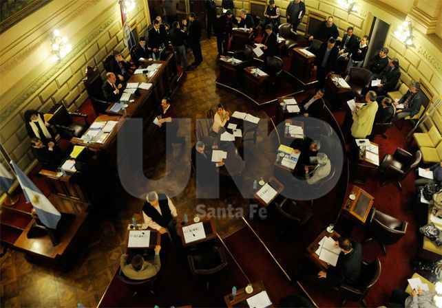 Aprobado. Con muy poco tiempo de discusión