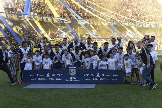 Central cerró el 2023 en el Gigante exhibiendo un gran nivel ante River y dejó felices a grandes y chicos.