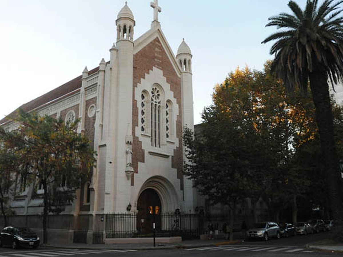 Un ladrón se metió en el colegio Misericordia y le robó el celular a una alumna