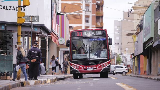 Colectivos: Ejecutivo pide al Concejo boleto a 45,30 pesos