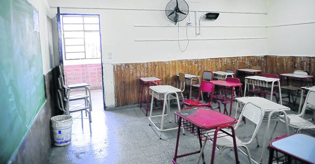 aulas vacías. Así estarán las salas de primaria y secundaria en la provincia el martes de la semana próxima.
