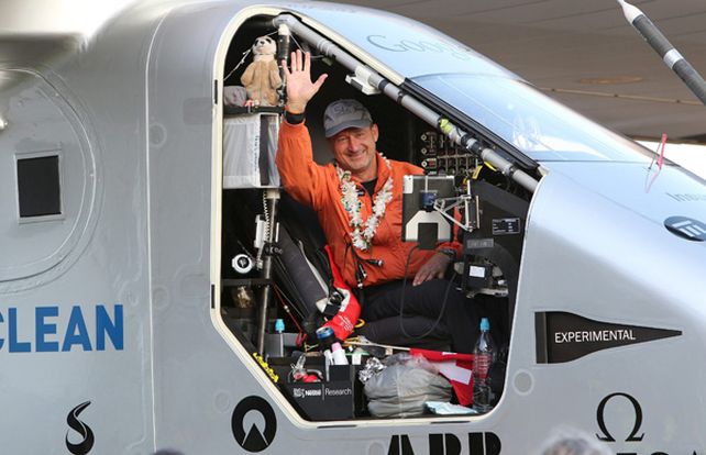 Satisfacción. Borschberg ayer en el aeropuerto de Honolulu