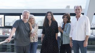 Jorge Marrale, Mercedes Morán, la directora Marina Seresesky, Pastora Vega y Darío Grandinetti.