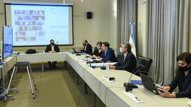 Ingresantes universitarios tendrán hasta noviembre 2021 para presentar certificado de secundario