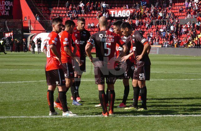 La Sorpresiva Formacion Que Paro Lavallen En Colon Pensando En Huracan