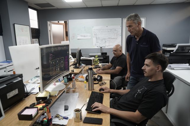 Desde las oficinas técnicas atienden todas las demandas de sus clientes.