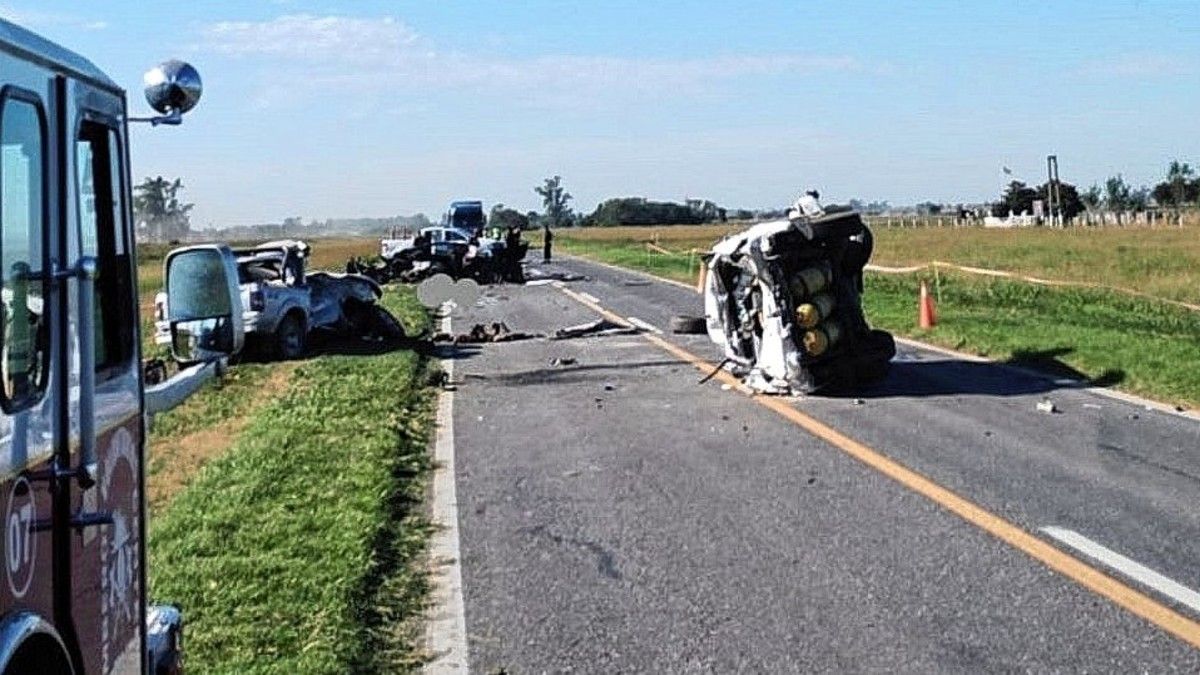 Tres muertos y cuatro heridos en un trágico choque múltiple en una ruta ...