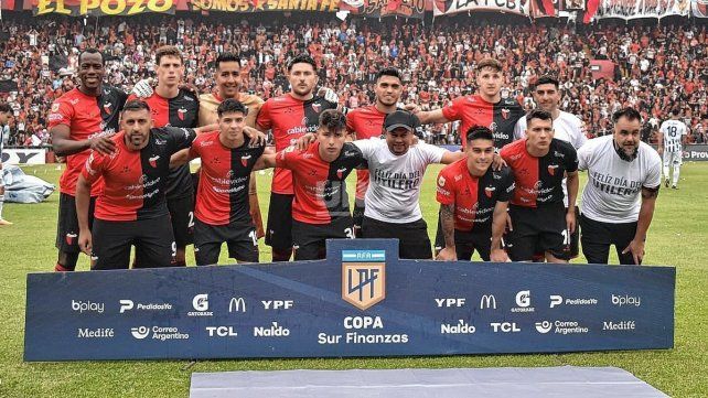 Colón pasó por arriba a Talleres y en la última fecha se jugará la permanencia contra Vélez en el José Amalfitani.