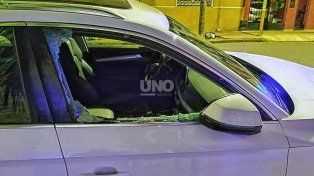 Barrio Constituyentes: dos vecinos corrieron y apresaron a un ladrón que rompió la ventanilla de un auto