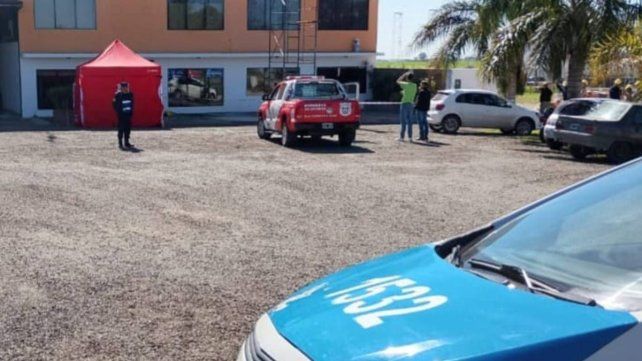Un trabajador de 45 años murió en General Ramírez tras recibir una descarga eléctrica mientras manipulaba un andamio.