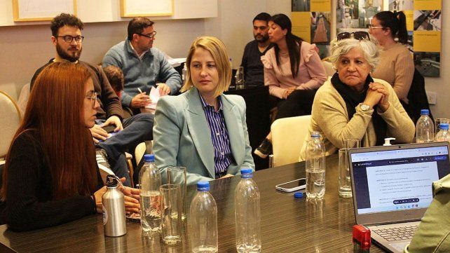 Paraná tendrá un programa para prevenir la ludopatía y apuestas digitales y casinos online en menores. Se impartirá educación financiera y finanzas personales