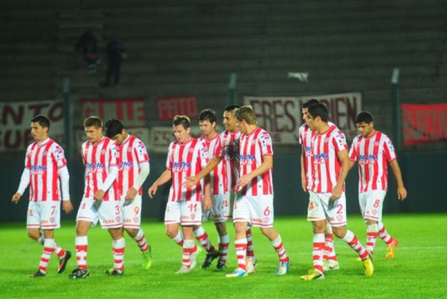 Unión perdió con Juventud Unida y quedó eliminado de la Copa Argentina