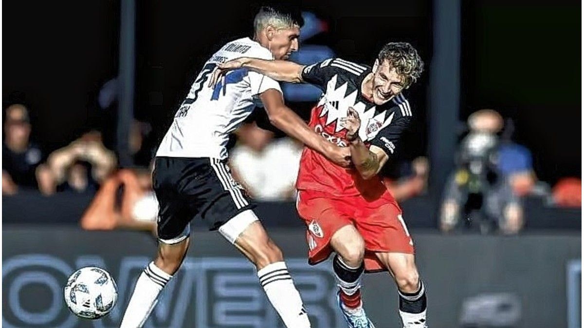 River visita a Riestra buscando seguir arriba en el torneo