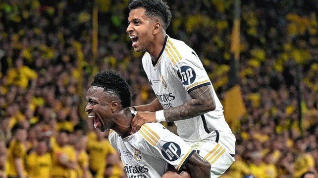 Vinicius Jr. festeja el segundo gol de Real Madrid.