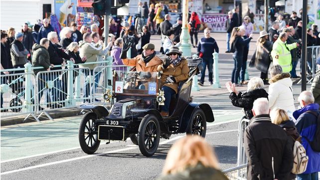 La clásica carrera de los autos más antiguos de Londres