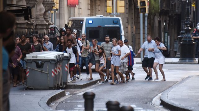 Barcelona, golpeada por el terrorismo en imágenes