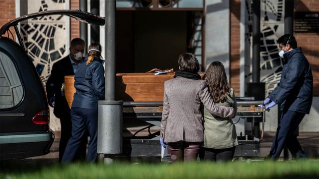 España registró 812 muertos más y superó a China en víctimas fatales