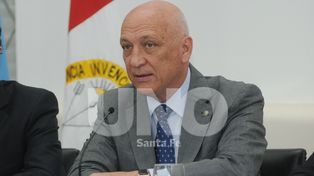 Bonfatti negó discriminar a los gobiernos locales del PJ