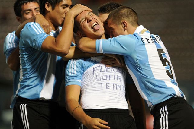 El Sub 17, con dos jugadores menos, empató sobre el final con Uruguay