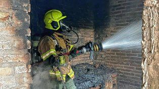 El incendio fue en una habitación de una casa ubicada en Cortada 229, del Barrio Pirola.