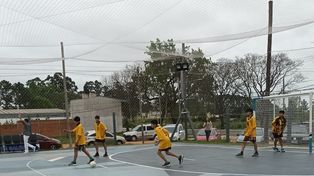 La novena edición del intercolegial de futsal se realiza sobre la costa del río Uruguay hasta el próximo lunes 18 noviembre.