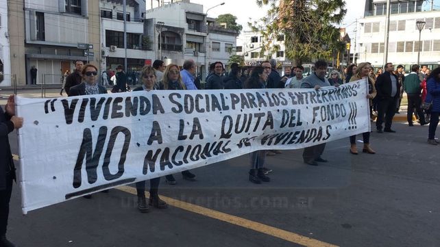 Organizaciones sociales marcharon a Casa de Gobierno por pan y trabajo