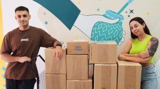 El 50% de lo que venden Dylan Aguirre y Magalí Bazán tiene como destino la ciudad de Buenos Aires.