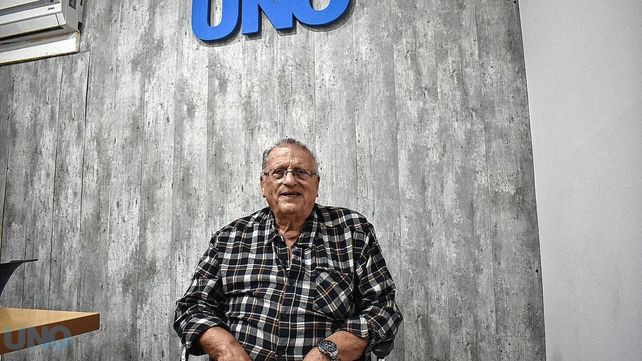 La movida diplomática del Changui Cáceres para evitar la Guerra de Malvinas