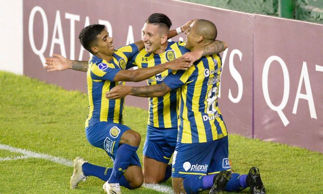 Zabala y Ferreira se suman al festejo de Damián Martínez