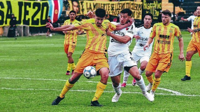Colón no lastimó: de los 20 remates ante Estudiantes (BA) a solo dos ante Mitre