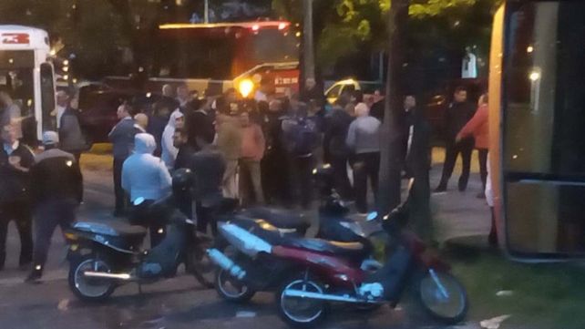 El transporte paralizó Paraná y desde el viernes, a todo el país