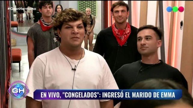 Emmanuel jugando al Congelados y Furia desnuda