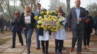 Colón celebró el 215° aniversario de la Revolución de Mayo con un emotivo acto y desfile