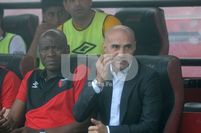 Paolo Montero explicó los motivos que lo llevaron a cambiar el sistema y a realizar dos variantes