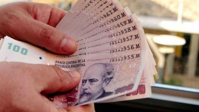 Los préstamos al sector privado santafesino cayeron 8% y los depósitos aumentaron 49,1%