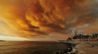 Valparaíso y Viña del Mar en estado de alerta por un gigantesco incendio