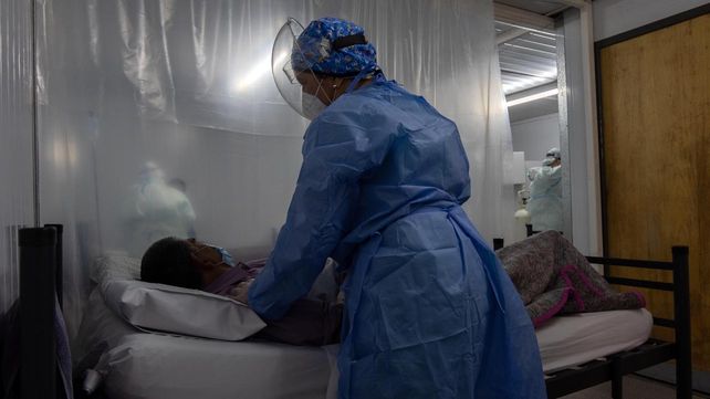 Los contagios por coronavirus rozaron los 10 mil en las últimas horas.