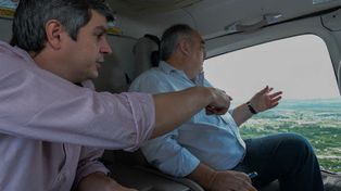 El jefe de Gabinete sobrevoló las inundaciones de Corrientes y anunció el envío de ayuda