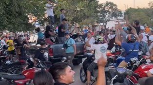 Gran convocatoria por parte del influencer santafesino de motoqueros en Ángel Gallardo