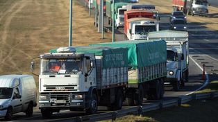 La cosecha y la niebla complican el tránsito en las rutas del cordón industrial